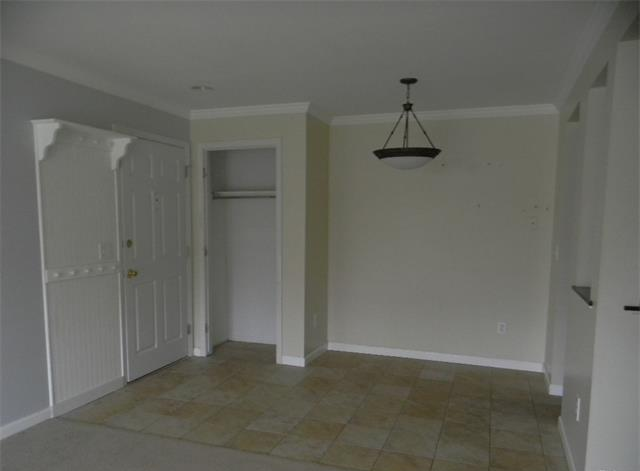 Rochester Ridge Rochester MI Condos for sale 